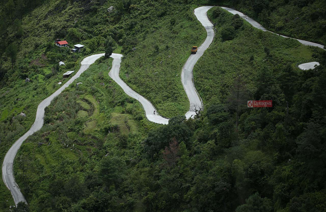 12ghumti-road3_sidhakura-1756010901.jpg
