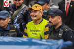 दुर्गा प्रसाँईको बयानः 'ज्यान जोगाउन आओ, आओ भन्दै  प्रहरीतर्फ गाडी हुइँकाएको हुँ, कोही घाइते हुनेतर्फ सचेत थिएँ'