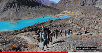 अन्नपूर्ण आधार शिविर पर्यटकले भरिभराउ