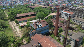 भग्नावशेषमा परिणत हुँदै भृकुटी कागज कारखाना (तस्विरहरु)