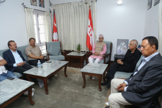 खड्का निवास गोल्फुटारमा सुरु भयो कांग्रेस इतर पक्षको बैठक (तस्बिरहरु)