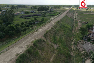 मुआब्जा विवादका कारण पूर्व–पश्चिम रेल्वे निर्मामा कार्य रोकियो