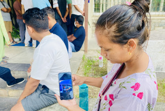 रक्षाबन्धनका दिन सम्पर्कविहीन दाजु खोज्दै पोखरा आइपुगिन् सीता