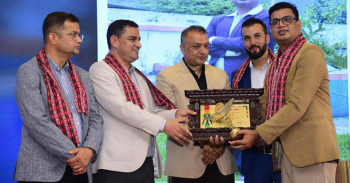 कटारी अस्पतालका मेसु डा. गौरव साहलाई उत्कृष्ट चिकित्सक अवार्ड