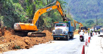 मलेखु–मुग्लिन सडक आजदेखि राति छ घण्टा बन्द हुने