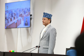 प्रतिनिधि सभा बैठक १५ मिनेटका लागि स्थगित