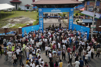 रास्वपा महाधिवेशनः कार्ड वितरण धमाधम, बन्दसत्रको प्रतीक्षा