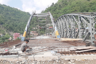 कालीगण्डकी नदीमाथिको  ‘सिग्नेचर व्रिज’ निर्माणको अन्तिम चरणमा