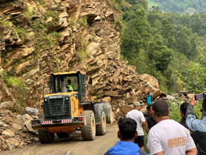 भोर्लेको पहिरो हटाएपछि खुल्यो नुवाकोट–धुन्चे सडक