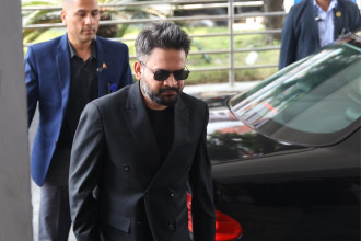 रास्वपा संसदीय दलको बैठकमा उपस्थित हुन सिंदरबार पुगे बालेन्द्र, रवि लगायतका सांसद्हरु(तस्बिरहरु)