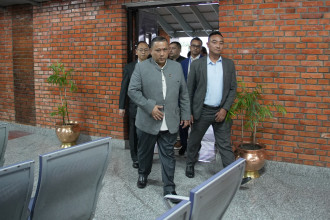 न्युयोर्क लागे परराष्ट्रमन्त्री शिशिर खनाल