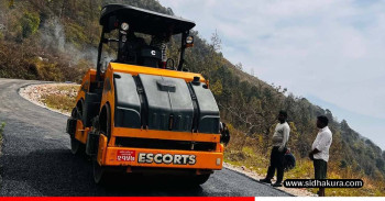 आँबुखैरेनीका ग्रामीण सडक धमाधम कालोपत्र हुँदै