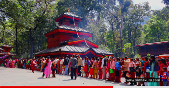 नवदुर्गा सुरु भएको दिनदेखि बागलुङको कालिका मन्दिरमा भक्तजनको भीड