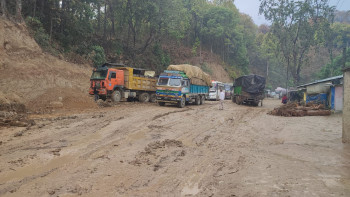 वर्षाले नारायणघाट–बुटवल सडक अवरुद्ध