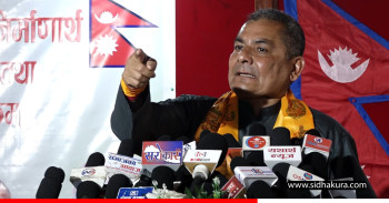 राप्रपा राजा र धर्म साट्ने पार्टी भएको दुर्गा प्रसाईँको आरोप