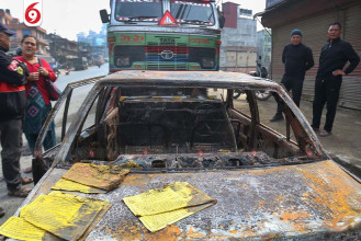 काठमाडौँमा गाडी जलाउने दुर्गा प्रसाईँका दुई कार्यकर्ता पक्राउ