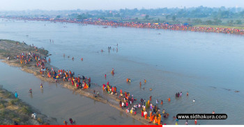 कार्तिक पूर्णिमाका दिन कमला नदीमा  स्नान गर्नाले भूत–प्रेत’ हट्ने जनविश्वास(तस्बिरहरु)