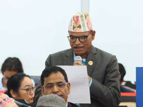 प्रधानमन्त्री, मन्त्रीहरूलाई संसदमा टि–सर्ट लगाएर आउन रोक लगाइयोस्– एमाले सांसद पोखरेल