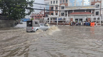 वर्षापछि जलमग्न काठमाडौँको माइतीघर मण्डला, वैकल्पिक मार्ग प्रयोग गर्न आग्रह