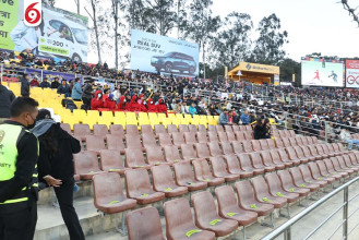 एनपीएलमा साधारण जोनलाई भीआइपी भनेर टिकट महँगो बनाएपछि...(तस्बिरहरु)