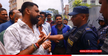 रास्वपा कलैया उपमहानगरका कार्यकर्ताद्वारा केन्द्रीय कार्यालयमा प्रदर्शन