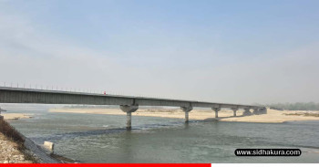 कैलाली र बर्दिया जिल्ला जोड्ने सनकट्टीमा निर्माणाधिन पुल अन्तिम चरणमा