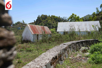 तस्बिरमा फेवाताल मापदण्डभित्र गृहमन्त्री सुदन गुरुङले लिजमा लिएको भनिएको जग्गा