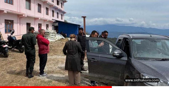 अस्पतालको भवन अलपत्र पार्ने ठेकेदारको गाडी नियन्त्रणमा