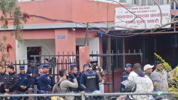 यातायात कार्यालय एकान्तकुनामा प्रहरीको ‘स्विप अप्रेसन’ : १५ जना विचौलिया पक्राउ