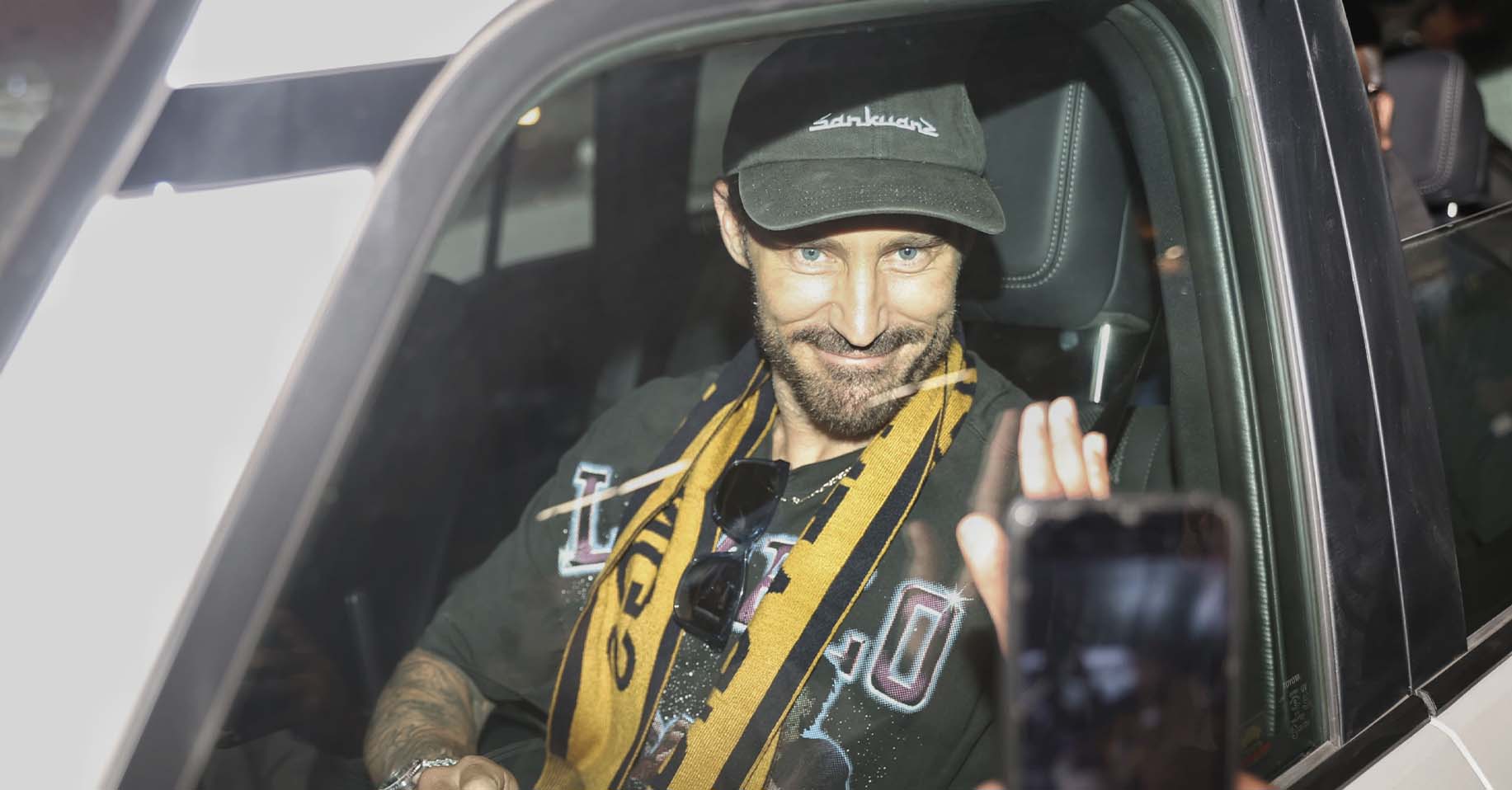 एनपिएल खेल्न नेपाल आइपुगे स्टार क्रिकेटर प्लेसिस