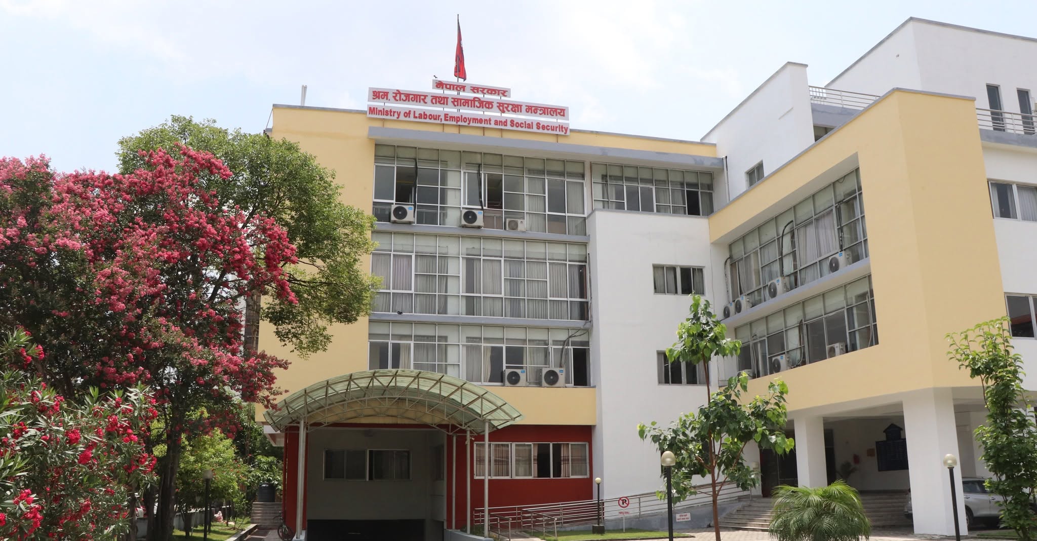 वैदेशिक रोजगार बिमामा व्यापक सुधारको योजना: घरदैलोमै पुगेर दाबी भुक्तानी गर्न व्यवस्था गरिने