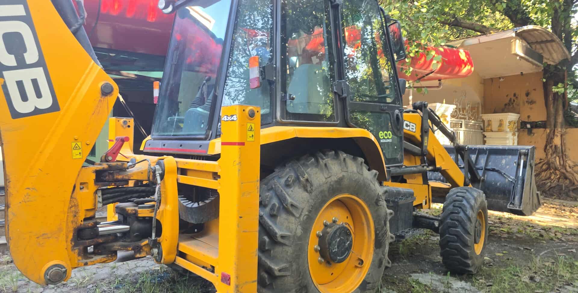 दिपक खड्काले स्काउटको जग्गा कब्जा गरेर बनाएका संरचनामा महानगरको डोजर