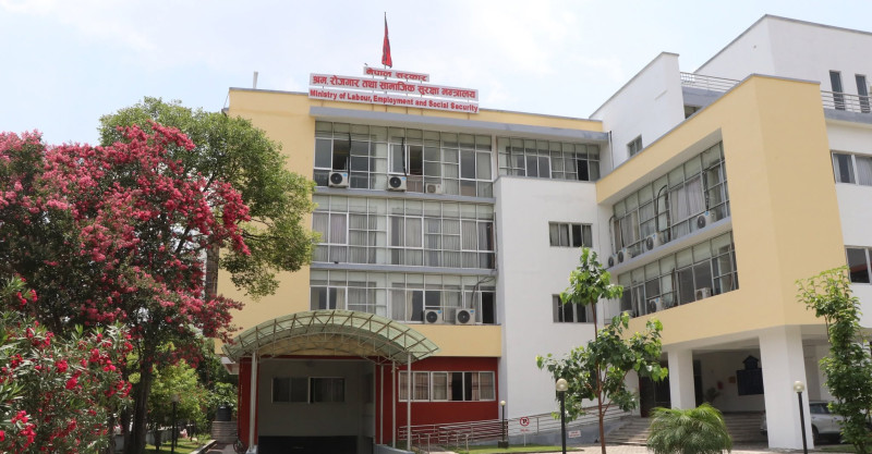 वैदेशिक रोजगार बिमामा व्यापक सुधारको योजना: घरदैलोमै पुगेर दाबी भुक्तानी गर्न व्यवस्था गरिने
