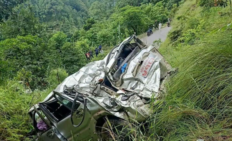 जुरिखेतमा स्कारपियो ६० मिटर तल खस्दा न्यायाधीशसहित ६ जना घाइते