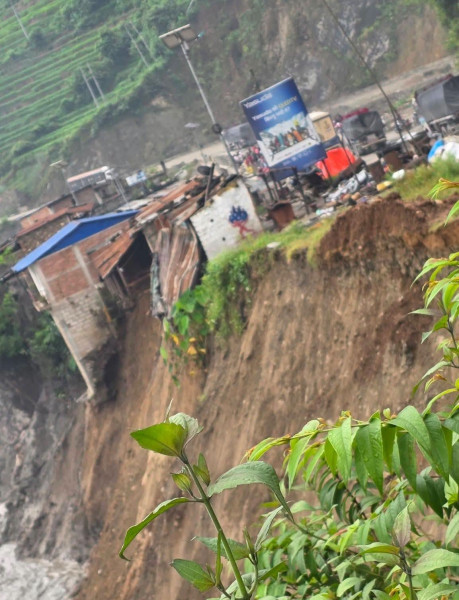 बाढीले धादिङको गल्छीमा चार घर बगायो