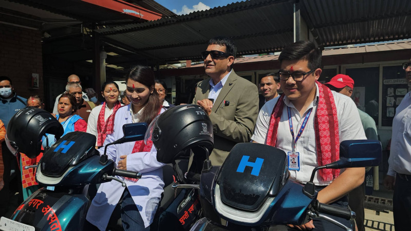 गोकर्णेश्वरले सुरु गर्‍यो घरदैलोमै घुम्ती स्वास्थ्य सेवा, बिहान ७ देखि बेलुका ७ बजेसम्म उपचार
