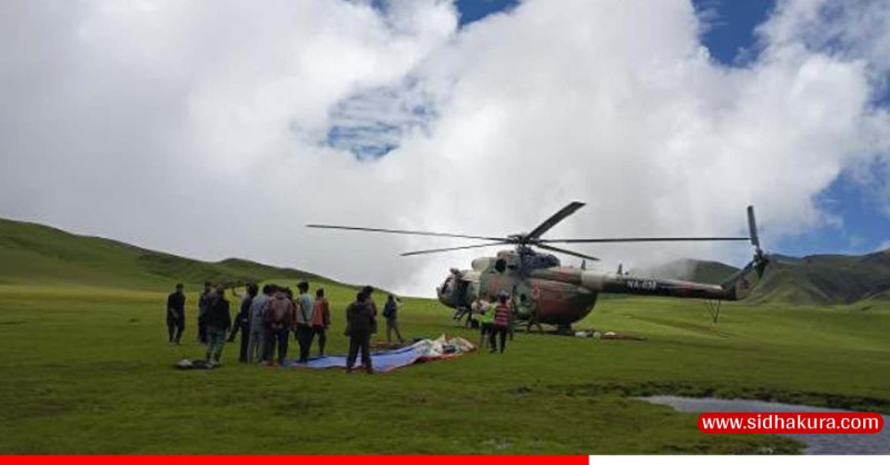 बडीमालिकामा हेलिकोप्टरले पुर्‍याउँदैछ टेलिफोन