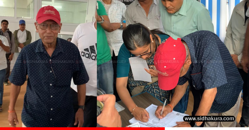 पूर्वन्यायाधीश बलराम केसीले गरे रवि लामिछानेमाथिको राजनीतिक प्रतिशोधविरुद्ध हस्ताक्षर