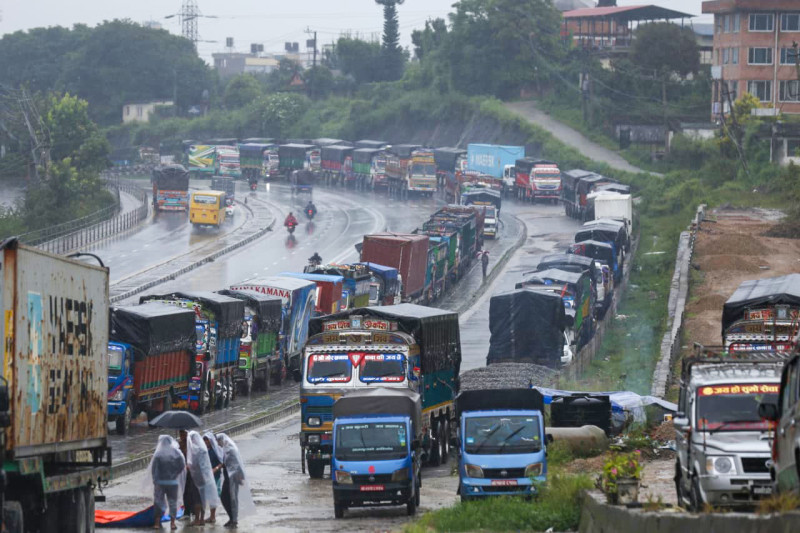 बल्खु, कलंकी, नागढुंगामा रोकिए गाडी (तस्बिरहरू)