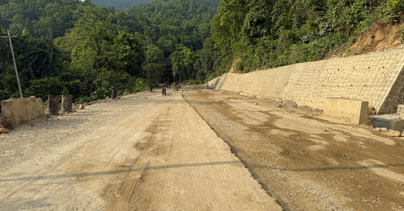 नारायणगढ–बुटवल सडकः तेस्रो पटकको म्याद सकिन लाग्दा प्रगति ६९ प्रतिशतमात्र