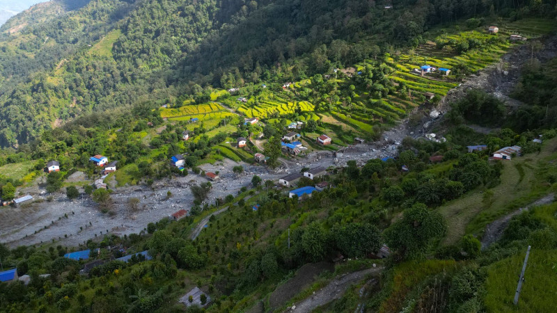 पहिरोले खोस्यो घर, खेत र सहारा, चिनाखेतवासीको खल्लो दसैँ