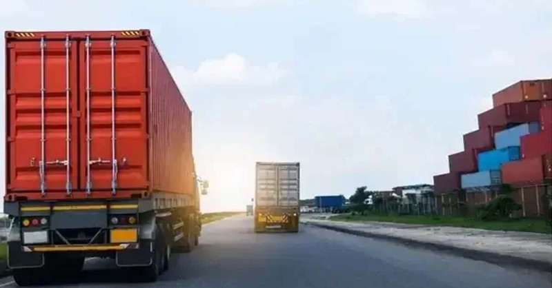 मुस्ताङमा आठ मालबाहक कन्टेनर प्रहरी नियन्त्रणमा
