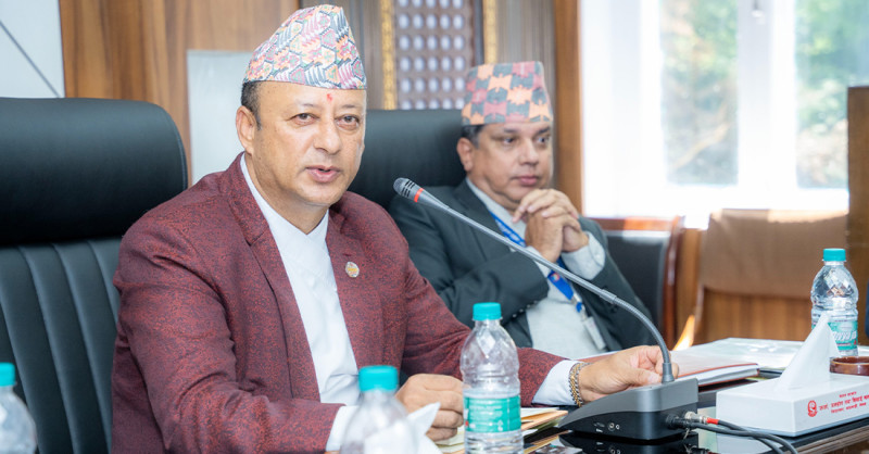 ‘मन्त्रालय मातहत भएका कामको प्रगति चित्तबुझ्दो भएन’ : उर्जामन्त्री खड्का