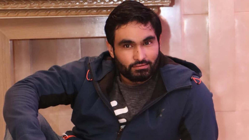 बालेनसँगै अछाम पुगेका पत्रकार सिटौलाको स्वास्थयमा समस्या,सेनाको जहाजमा काठमाडौँ ल्याइँदै