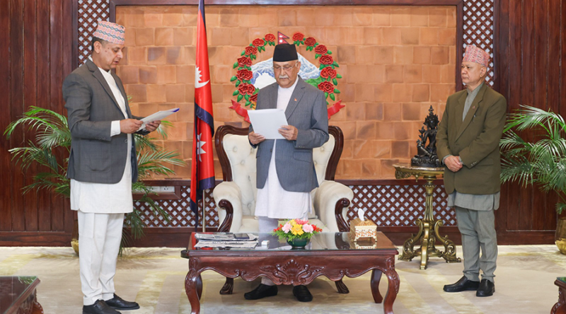त्रिभुवन विश्वविद्यालयको उपकुलपतिमा प्रा.डा. दीपक अर्याल नियुक्त, बालुवाटारमा सपथ ग्रहण