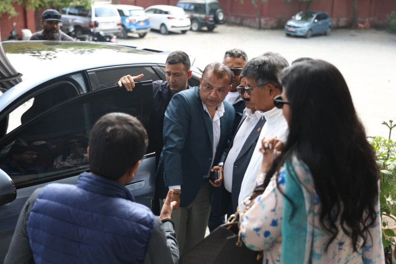 कांग्रेस केन्द्रीय कार्यसमिति बैठकका लागि सानेपा पुगे सभापति थापा(तस्बिरहरु)