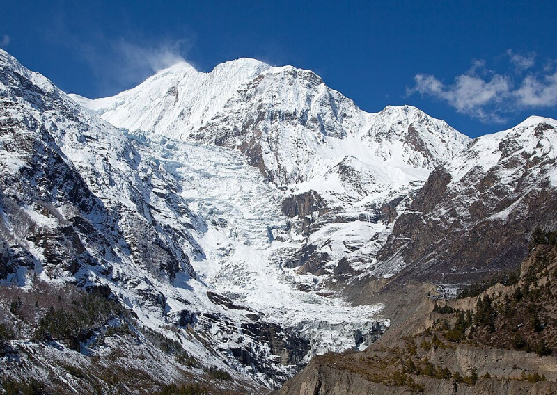 गङ्गापूर्ण हिमालमा सम्पर्कविहीन दुई जापानी पर्वतारोहीको खोजी जारी