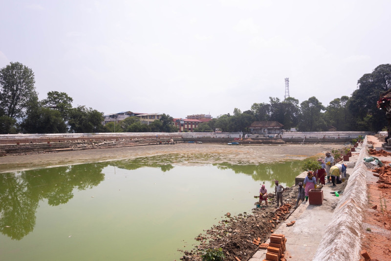 स्थानीयको सहभागितामा सिद्धपोखरीको मर्मत कार्य सञ्चालन(तस्बिरहरु)