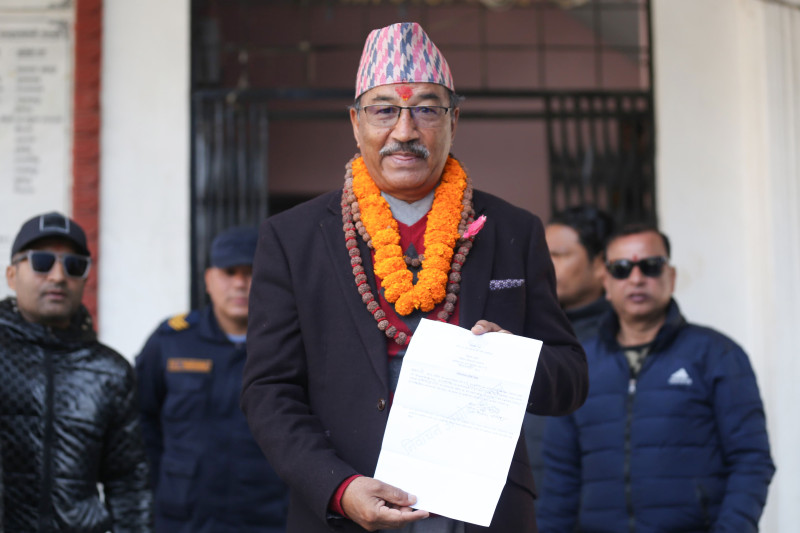 कमल थापाले गराए उम्मेदवारी दर्ता