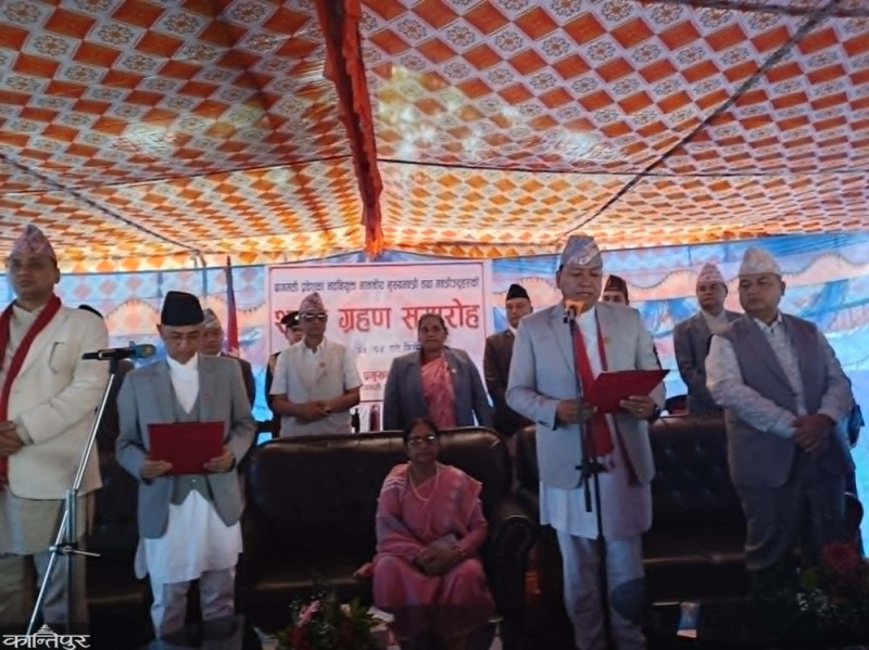 बागमतीका नवनियुक्त मुख्यमन्त्री थापामगरले लिए शपथ